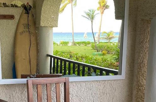 Playacar Fase I Apartment | Departamento frente al mar con dos recámaras y seguridad 24 h a dos cuadras de la Quinta Avenida