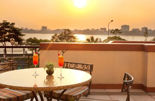 Quang An Apartment | Diamond Westlake Suites