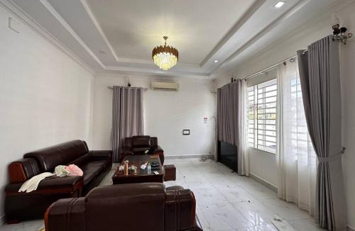 Shah Alam Apartment | Dian binti Izzat