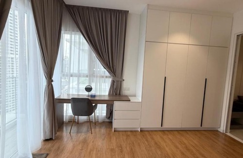 Kuala Lumpur City Centre Apartment | Direct Monorail KL & Mall Access - Sky Glass Condo by Azmila