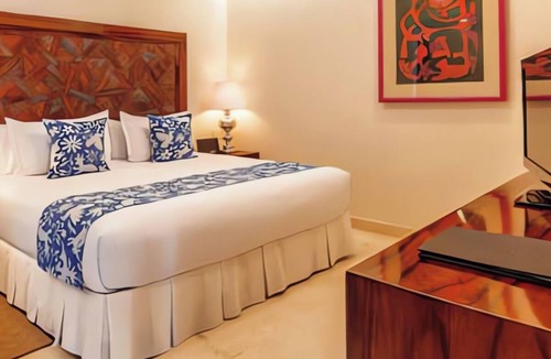 Conchas Chinas Hotel | Discover the unparalleled elegance , nestled in the prestigious neighborhood in