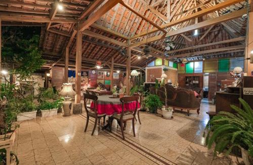 Semarang Bed & Breakfast | Djajanti House