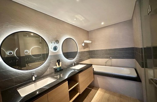 Bai Chay Apartment | DNg Apartment - 1PN