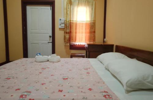 Don Det House | Don Det Mr.B Riverside Budget Guesthouse