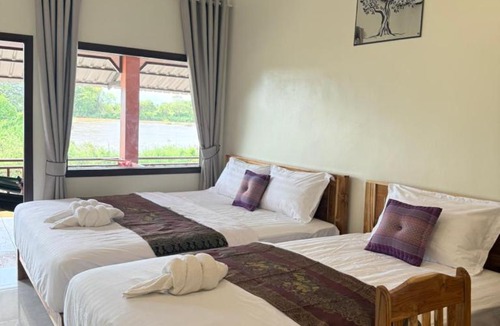 Don Det House | DONDET Suns down 1 Guesthouses riversides view