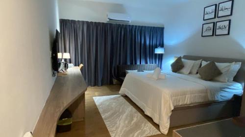 Wakaf Che Yeh House | Double H Room Stay at H Elite Design Hotel