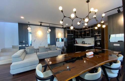 Ciburial Villa | Double R Villa F11 Dago Village