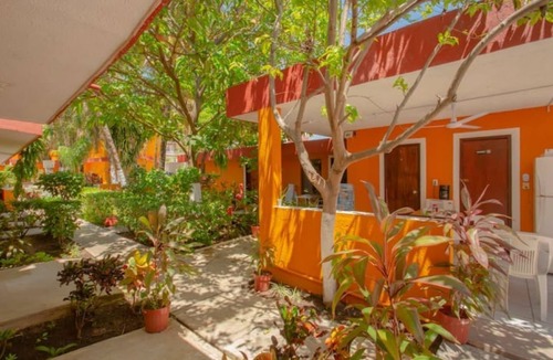 Colonia 10 De Abril Apartment | DOWNTOWN COMFORTABLE APARTMENT, 3 BLOCKS AWAY