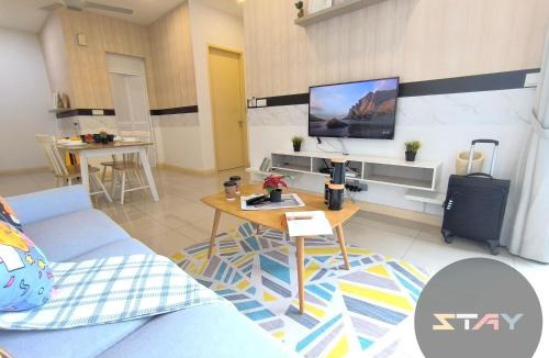 Medini Apartment | DP Family 6Pax Stylish Comfort Netflix BySTAY