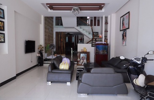 Da Nang City Centre House | DQ House Da Nang close to airport