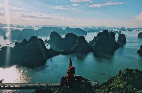 Ha Long Bed & Breakfast | Dragon hotel