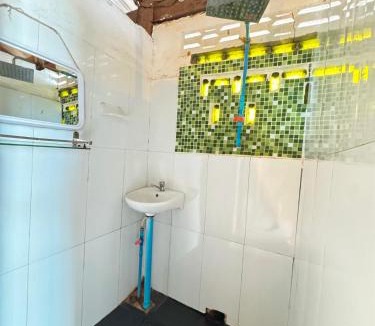 Koh Rong Sanloem Hostel | Dragonfly Guesthouse M'Pai Bay