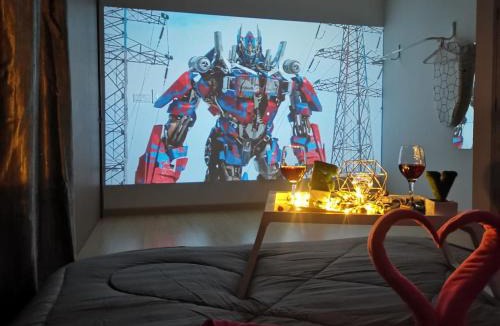 Sungai Buloh Apartment | Dsara Netflix tv 5 pax direct mrt next segi college