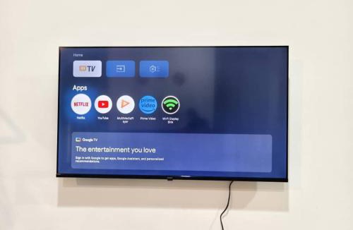 Sungai Buloh Apartment | Dsara Netflix tv 5 pax direct mrt next segi college