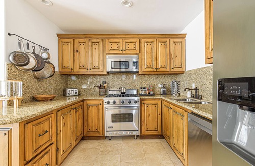 Palmilla Condo | Dunes Club member use, concierge,6 seater golf cart. Owner operated. Private.