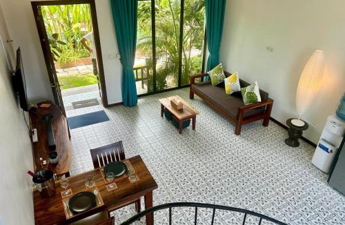 Siem Reap House | Duplex, 1BR Loft, King Bed, Pool, Garden, Sony Soundbar