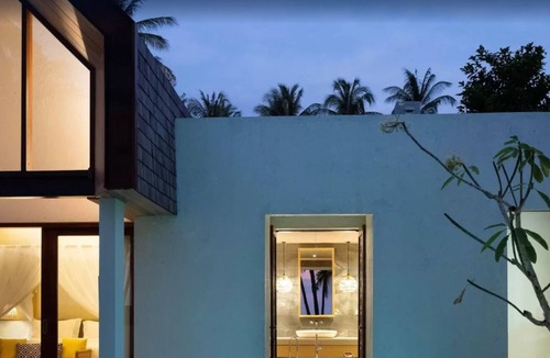 Pemenang Villa | Duplex Villa with Private Pool and Beach Access 9