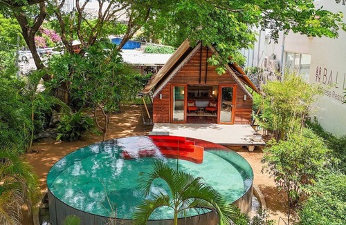 Koh Pich House | Eclectic Variations on a staycation spot.