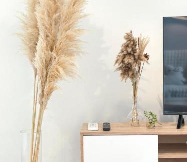Taman Mutiara Apartment | Ekocheras Creamy Stay