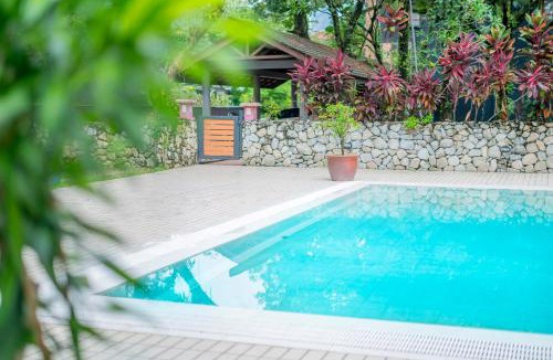 Kampung Pandan Dalam Apartment | Embassy Villa by COBNB, Top Floor Unit at Ampang Hilir