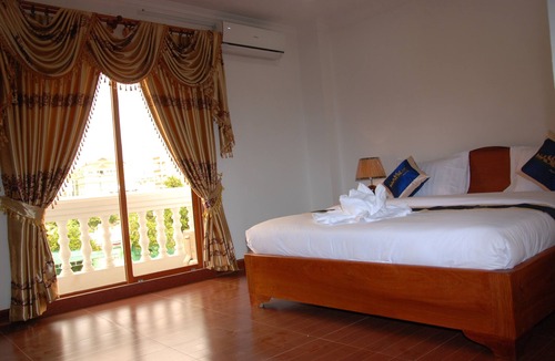 Svay Pao Hotel | Emerald BB Battambang Hotel