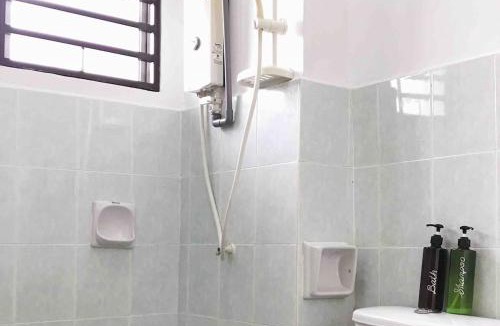 Rawang House | Emma Homestay, Bandar Tasik Puteri - 4 bedrooms, 3 bathrooms