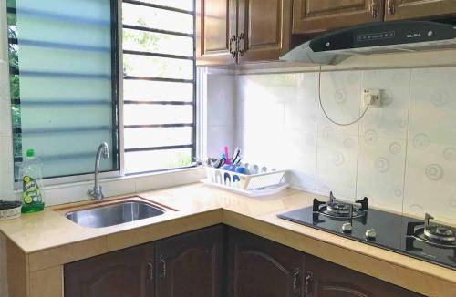 Rawang House | Emma Homestay, Bandar Tasik Puteri - 4 bedrooms, 3 bathrooms