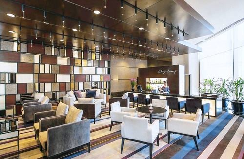 Bangkok Central Business District Hotel | Emporium Suites by Chatrium