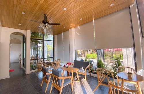Hue City Centre Villa | Encens villa and spa features a bar, garden, terrace, and free WiFi
