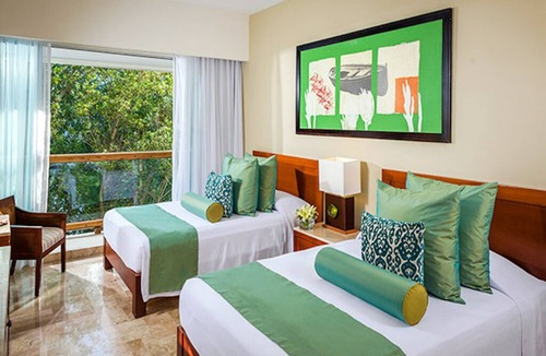 Playacar Resort | Enjoy Sunsets @Luxury Studio/1BR/2BR Oasis Perfect for Romantic Getaway & Family