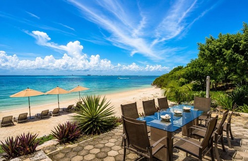 Isla Mujeres House | Enjoy your own private beach in this Amazing Luxury Beachfront property!