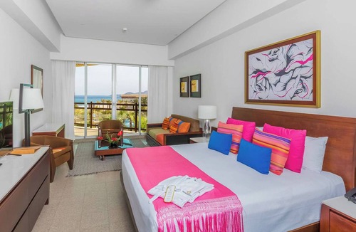 Campo de Golf Fonatur Apartment | Enjoyable Oceanfront 2-bedroom hotel suite with AC in San José del Cabo