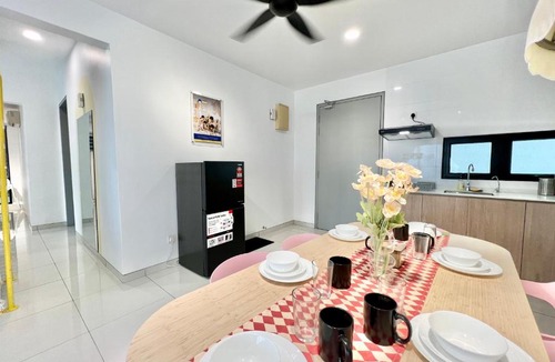 Puchong Apartment | Epic Residence by Sleepy Bear