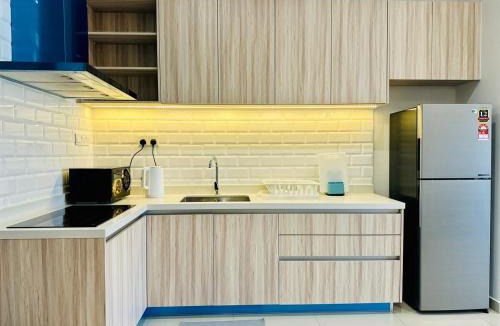 Kampung Sungai Nibong Apartment | Epic Sea View & Bridge Luxury airport usm bayan