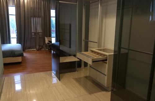 Ara Damansara Apartment | Eve suite