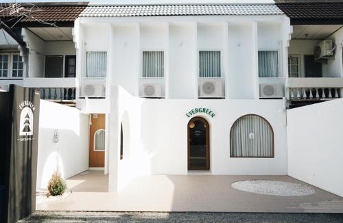 Nimman Hotel | Evergreen Cafe and Hotel