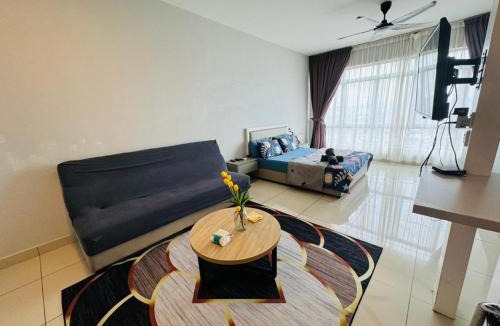 Bangi Sentral Apartment | Evo Suites Bangi homestay free parking & wifi