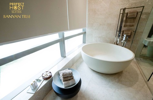 Golden Triangle Apartment | Executive King Ph Suites at Banyan Tree -2