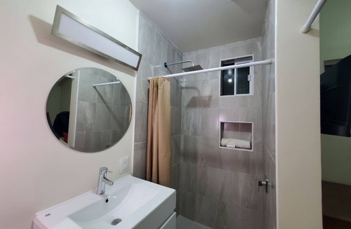 Ciudad Juarez House | Executive Room - 10 min from US Consulate - Flexible Check-in