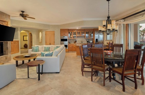 El Medano Ejidal Villa | Experience Cabo's Best: Penthouse Style Ocean Front - Villa La Estancia 3201
