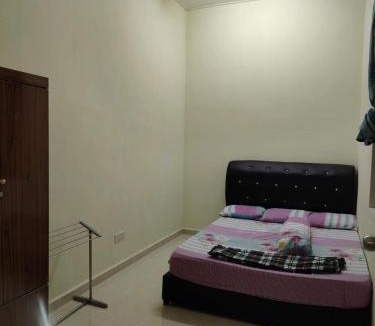 Kubang Kerian Hostel | EZ homestay