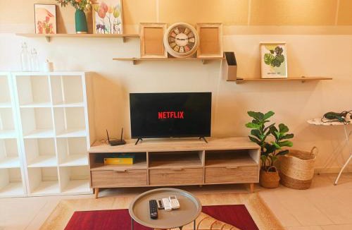 Cyberjaya Apartment | F1-10-02 Nightingale StudioTamarindWi-FiNETFLIXParking