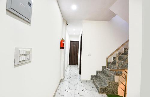 Janakpuri Hotel | FabHotel ASP Royal Residency I