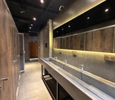 Hang Buom Hostel | Factor Inn - Old Quarter Centre