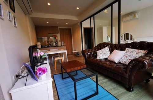 Cha-am Condo | Family friendly HUGE LONG POOL & relaxed pool