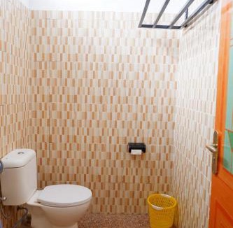 Moni House | Family Guest House Moni