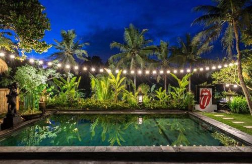 Ubud Villa | Family Villa, Shared Pool, Garden, Rice Field & Jungle Views