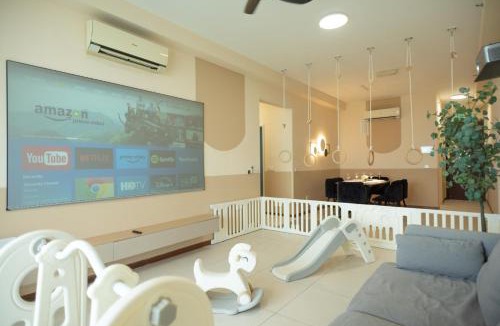Seri Tanjung Pinang Apartment | Fantasy Funland Retreat by The Only Bnb