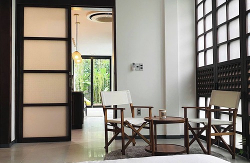 Hoa Long Hotel | Field Villa