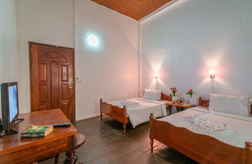 Downtown Siem Reap Hotel | Five Rose Siem Reap Hostel